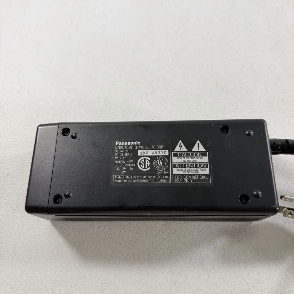 OEM Panasonic AG-B6HP Camcorder Video AC Adaptor Power Supply 12V 1.8A WORKING